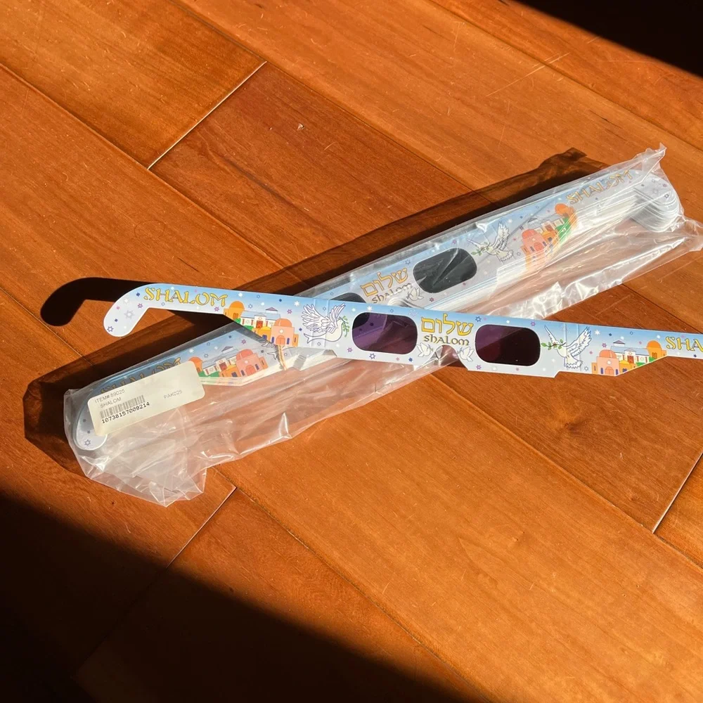 Holographic 3D glasses for your next event.